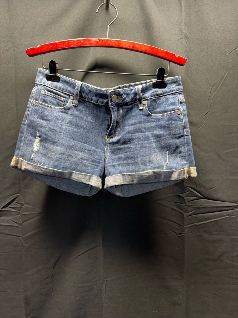 EUC PAIGE Medium Blue Rolled-Hem Denim Shorts sz 28 (10ar)